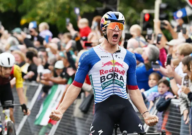 Der Italiener Alessio Magagnotti setzte sich auf der zweiten Etappe der Deutschland Tour im Massensprint durch | Foto: Uli Deck/dpa