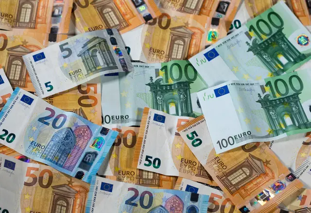 Ein Vorstoß, Sachsen-Anhalt möglicherweise im Falle einer AfD-Regierung Geld zu entziehen, stößt auf Kritik. (Archivbild) | Foto: Jens Büttner/dpa-Zentralbild/dpa