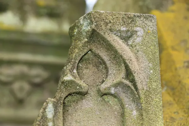 Plauderbank: Auf dem Speyerer Friedhof ist das Angebot Balsam für die Seele an drei Terminen im September besetzt. | Foto: Heike Schwitalla