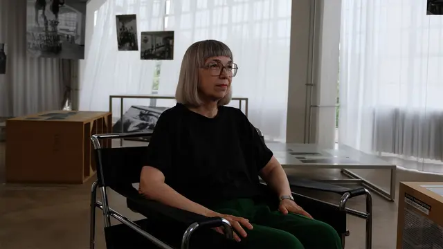 Der Kampf um die Kultur – Ostdeutschland vor der Wahl: Das Bauhaus Dessau steht im Film als Beispiel dafür, wie heftig um Kultur und Deutungshoheit gestritten wird. | Foto: 3sat, Foto: Lisa Plank