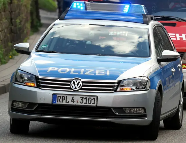 Unbekannte Täter brachen in Speyer in eine Gaststätte ein und hebelten Spielautomaten auf. Die Polizei ermittelt nach dem Einbruch und dem Diebstahl von Bargeld. | Foto: Polizei Neustadt
