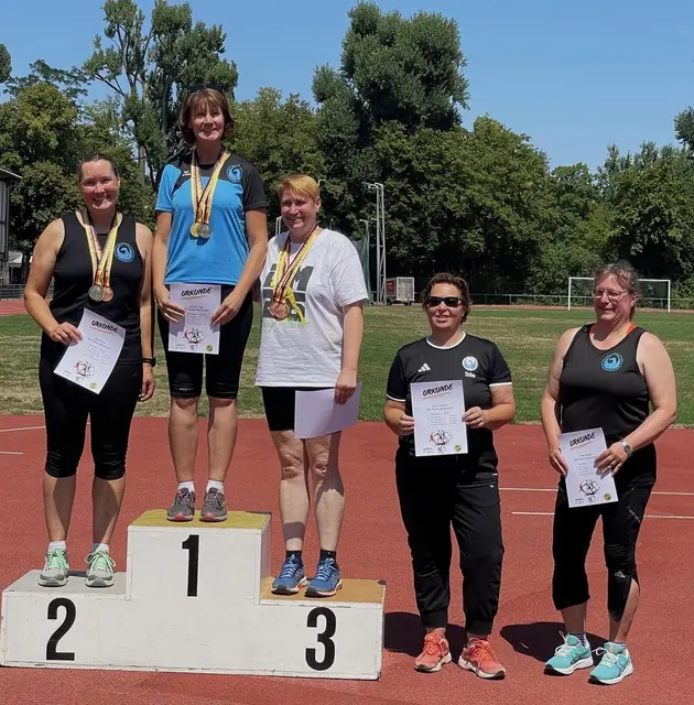 RKS Phoenix Mutterstadt war bei den Deutschen Seniorenmeisterschaften im Rasenkraftsport in Waiblingen erneut sehr erfolgreich. | Foto: RKS Phoenix Mutterstadt