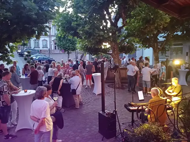 Tolle Stimmung im vergangen Jahr bei "Daniels am Markt" | Foto: Theresa von Blohn