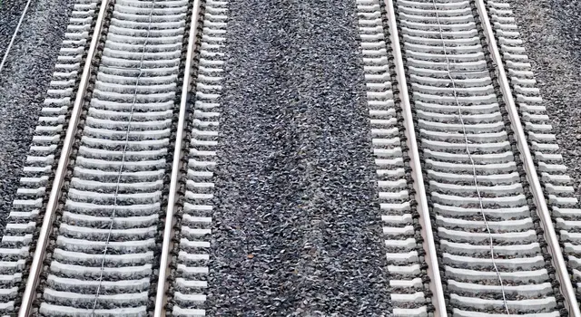 Warnstreik der Lokführer: Der Tarifkonflikt der Saarbahn geht weiter. (Symbolbild) | Foto: Julian Stratenschulte/dpa