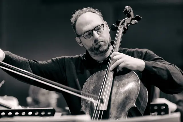 Peter Tilling spielt Celloabend in der protestantischen Kirche Haardt | Foto: Peter Tilling