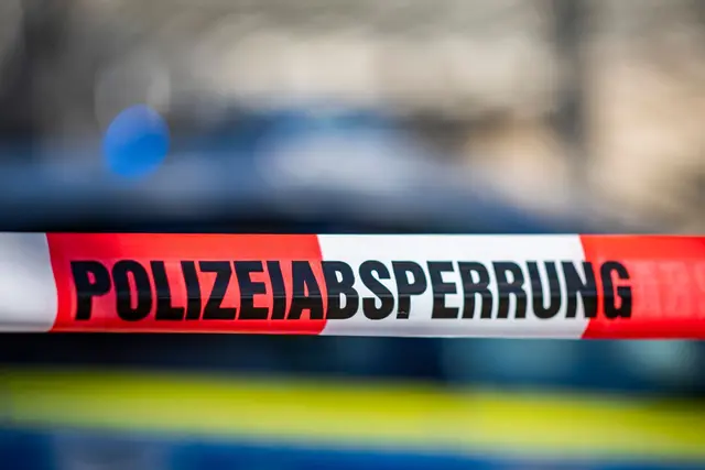 Unbekannte haben bei Backnang Kabel durchtrennt. (Symbolbild) | Foto: David Inderlied/dpa