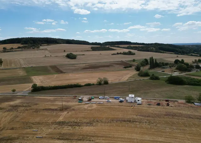 Westlich von Steinbach am Glan baut Pfalzwerke einen Solarpark mit mehr als 18.000 Modulen. | Foto: Pfalzwerke