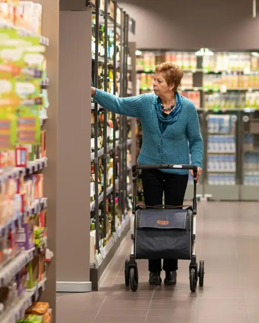 Wer beim Einkauf nicht mehr so mobil ist, kann in Pirmasens einen kostenlosen Fahrdienst zum Supermarkt nutzen. | Foto: Stadt Pirmasens