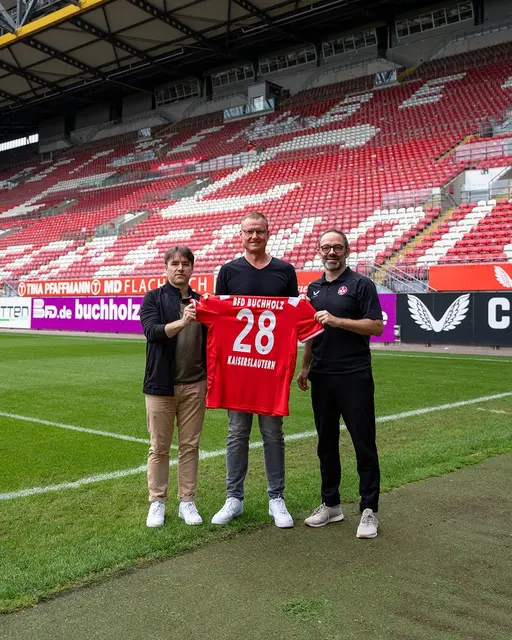 Die bfd buchholz-fachinformationsdienst GmbH bleibt als Exklusivpartner des FCK für zwei weitere Jahre an Bord | Foto: 1. FC Kaiserslautern