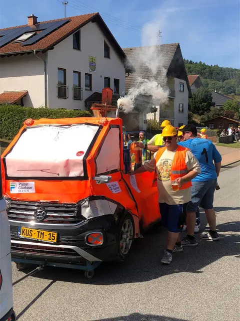 Kerweumzug 2025 | Foto: Ortsgemeinde/Gratis