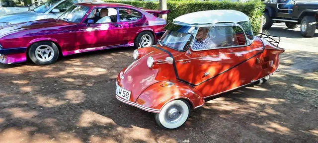Das Oldtimertreffen am Samstag ist seit Jahren ein fester Bestandteil der Bornheimer Kerwe. | Foto: Ortsgemeinde Bornheim