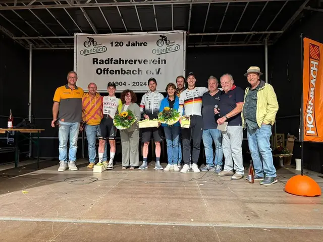 Das Radrennen „Rund um den Saubrunnen“ gehört traditionell zum Montag der Bornheimer Kerwe – im Anschluss folgt die Siegerehrung im Festzelt. | Foto: Ortsgemeinde Bornheim