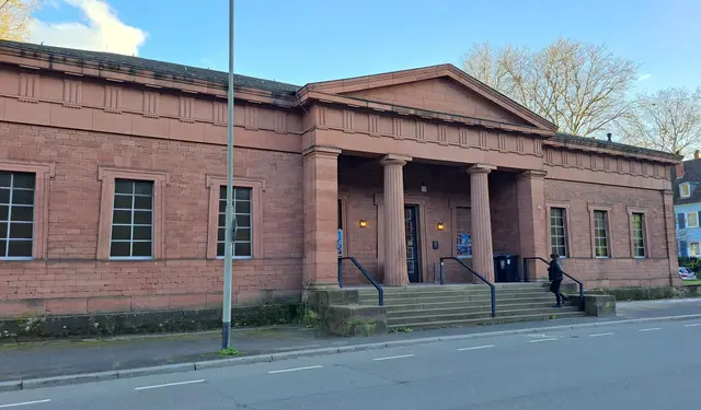 "Zammesinge" heißt es in der Friedenskapelle in Kaiserslautern. Dafür müssen Tickets gebucht werden | Foto: Monika Klein