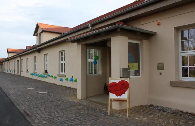 Bewegung gehört in vielen Kitas zum Alltag. In Hornbach hat Le Quartier das Qualitätssiegel als Bewegungskita erneuert. | Foto: Stadtverwaltung Neustadt