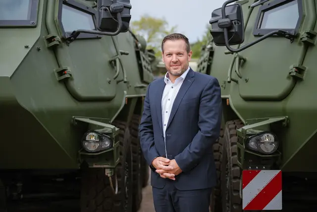 Die Produktion der Patria-Transportpanzer bei KNDS in Freisen im Saarland rückt näher (Archivbild)  | Foto: Oliver Dietze/dpa