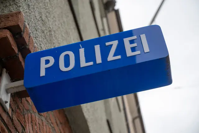 Die Polizei appellierte, dass Tiere niemals einfach ausgesetzt werden sollten. (Symbolbild) | Foto: Peter Kneffel/dpa