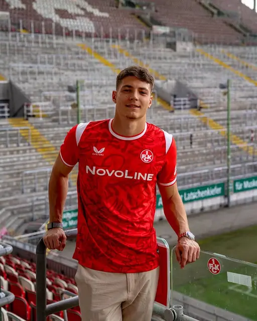 Der 20 Jahre alte serbische Stürmer Miloš Luković wechselt auf Leihbasis vom französischen Erstligisten Racing Straßburg auf den Betzenberg | Foto: 1. FC Kaiserslautern