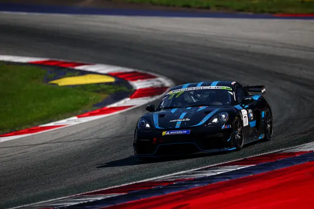  Nikodem Sobczyk kletterte nach jedem Rennen der Porsche Sprint Challenge Deutschland GT4 auf das Podium | Foto: Porsche Sports Cup Deutschland
