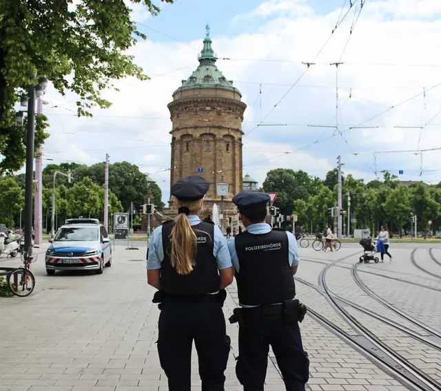 In der Fußgängerzone gelten feste Regeln für Rad, E-Scooter und Lieferverkehr, damit alle sicher unterwegs sind. | Foto: Stadt Mannheim