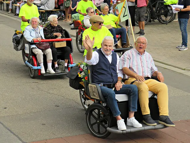34 Zugnummern sind beim diesjährigen Böhler Kerweumzug dabei. | Foto: Brigitte Melder