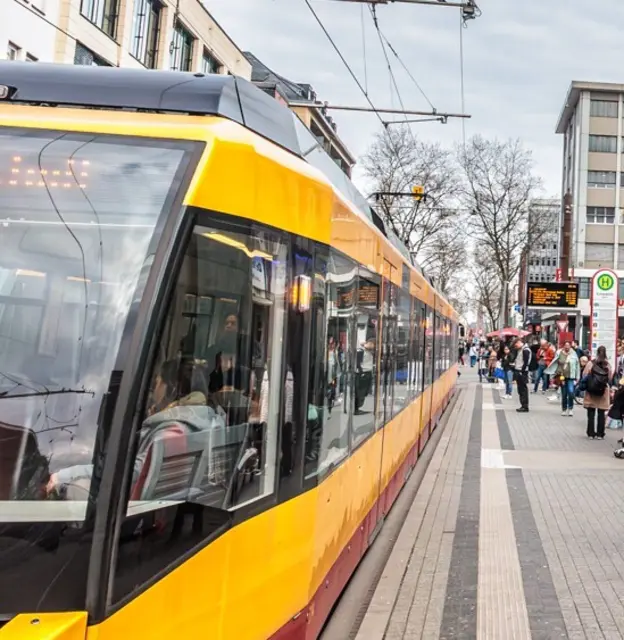 Mehr Platz in S1 und S11: AVG verstärkt Wochenendverkehr | Foto: Paul Needham
