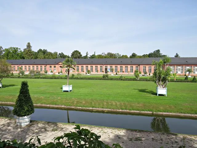 Blick auf die Orangerie | Foto: Brigitte Melder