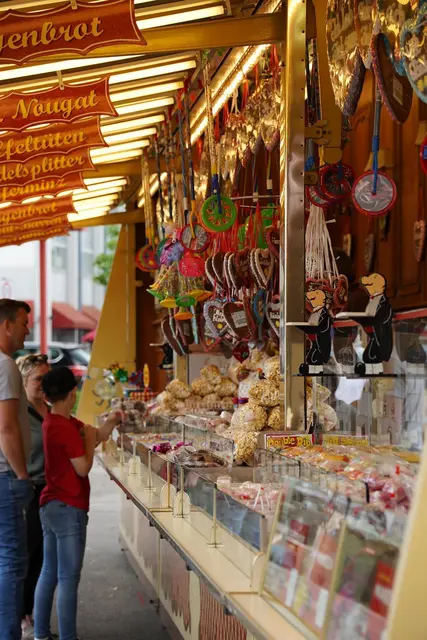 Auf dem Grenadiermarkt in Pirmasens gibt es von Freitag, 4. September, bis Dienstag, 8. September, Fahrgeschäfte, Feuerwerk und Krämermarkt. | Foto: Stadtverwaltung Pirmasens / Stadtmarketing