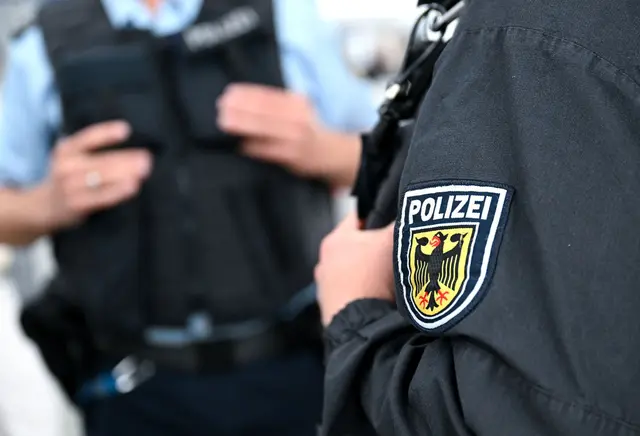 Der Mann wurde von Bundespolizisten festgenommen. (Symbolbild) | Foto: Sven Hoppe/dpa