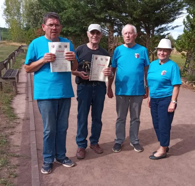 Bild Boule-Abteilung v. l. Udo Schwanitz, Rudi Eichenlaub, Norbert Fauler und Abteilungsleiterin Birgit Molter | Foto: Rudi Eichenlaub