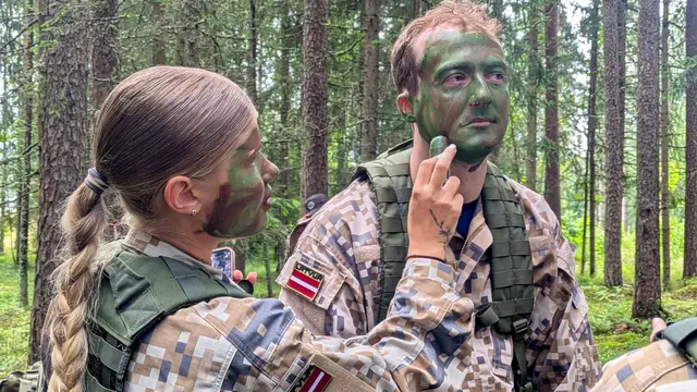 quer-spezial: Gesichert! Wie kriegstüchtig wollen wir sein?: Die Reportage begleitet ein freiwilliges militärisches Training für Schülerinnen und Schüler in Lettland. | Foto: BR Bayerischer Rundfunk, Foto: Viola Nowak