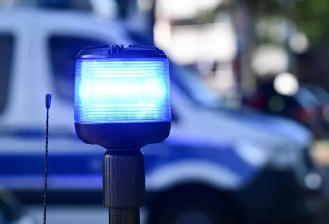 Die Polizei ermittelt. (Symbolbild) | Foto: Bernd Weißbrod/dpa