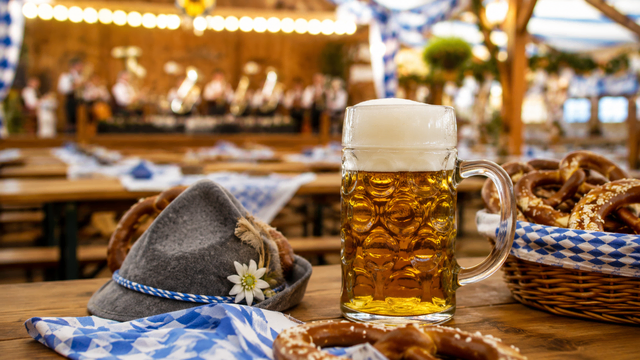 Oktoberfest-Flair in Leimersheim (Symbolbild erstellt mit generativer KI) | Foto: Heike Schwitalla