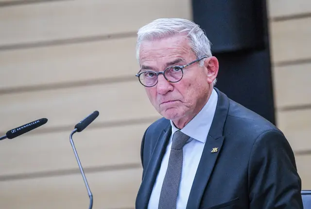 Der Landtagspräsident Thomas Strobl warnt vor einer Zusammenarbeit mit der AfD.(Archiv)  | Foto: Jason Tschepljakow/dpa