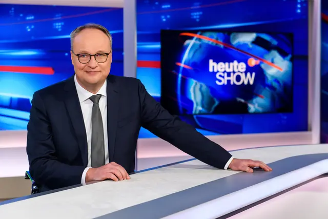 heute-show: Oliver Welke meldet sich mit dem Team am 4. September aus der Sommerpause zurück. | Foto: ZDF, Foto: Julia Feldhagen