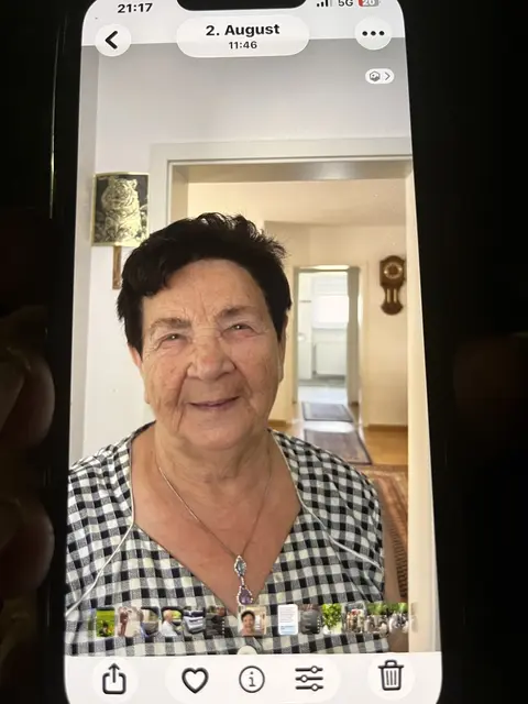 Die Polizei sucht in Püttlingen nach der vermissten Anna Kraus. Die demenzkranke Frau könnte sich in hilfloser Lage befinden. | Foto: Polizeiinspektion Völklingen