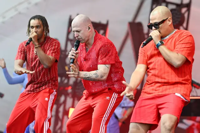 Die Berliner Band Culcha Candela will notfalls auch mit einem Megaphon Zeichen setzen. (Archivbild) | Foto: Uwe Anspach/dpa