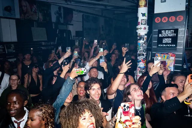 YSL Beauty Block Party: Die London-Edition fand im Rough Trade East in der Brick Lane statt und setzte auf Musik, Gäste aus der Kreativszene und einen Auftritt von Lola Young. | Foto: YSL Beauty, Foto: Jocelyn Hamel