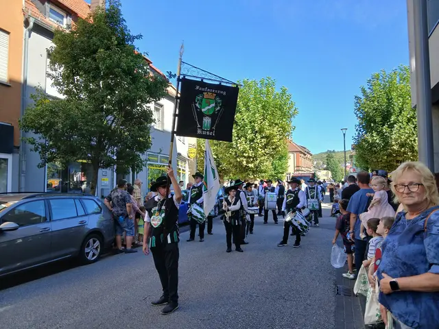 Der Fanfarenzug sorgte zu Beginn für Stimmung | Foto: Anja Stemler