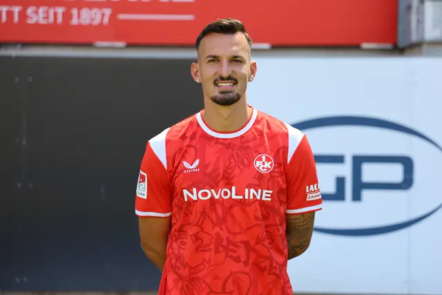 Mergim Berisha zeichnete für den Schlusspunkt zum 3:0 in der Nachspielzeit | Foto: Ralf Vester