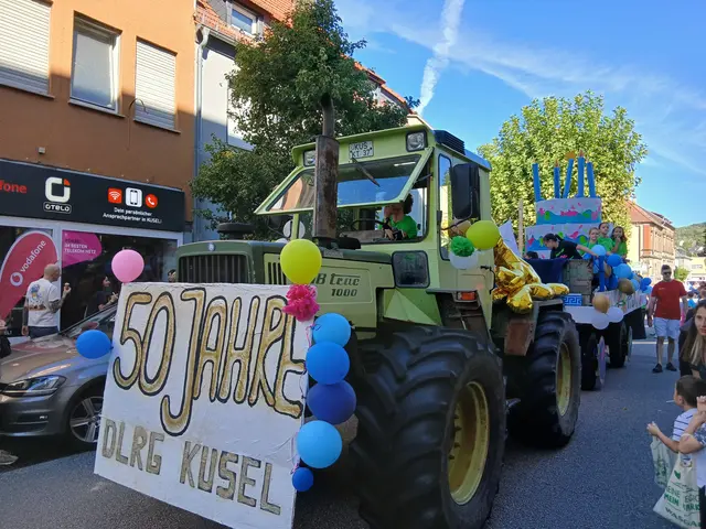 Die DLRG Kusel blickt auf 50 Jahre  zurück | Foto: Anja Stemler