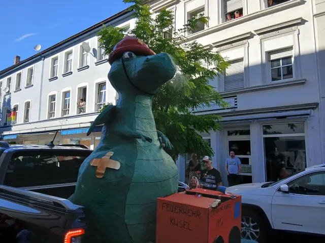 Bei der Feuerwehr Kusel war der Drache dabei | Foto: Anja Stemler