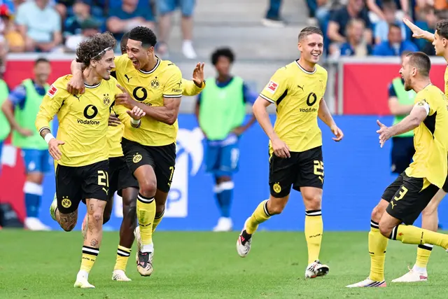 Dortmund bejubelt den 2:2-Ausgleich | Foto: Uwe Anspach/dpa