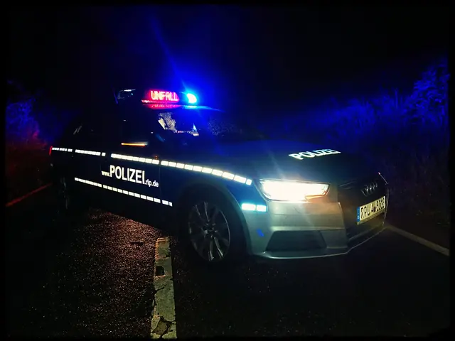 Nach einem Unfall in Grünstadt steht ein 42-jähriger Audi-Fahrer im Verdacht, unter Alkohol- und Drogeneinfluss gefahren zu sein. Die Polizei meldet 16.000 Euro Schaden, Widerstand gegen Beamte und eine Blutprobe. | Foto: Polizeidirektion Neustadt/Weinstraße