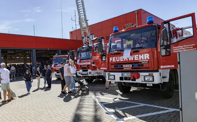 Viele Gäste kamen am vergangenen Sonntag zum "Tag der offenen Tür" in der Ramsteiner Feuerwache. | Foto: Stefan Layes