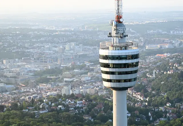 Die Bauweise des Turms wurde zum Vorbild für eine ganze Generation von Fernsehtürmen. (Archivbild)  | Foto: Bernd Weißbrod/dpa