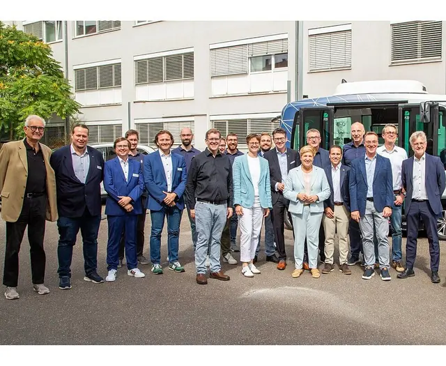 Autonomes Fahren soll im Alltag funktionieren. Dafür testen Fachleute Technik und Abläufe auf öffentlichen Straßen. | Foto: FZI Forschungszentrum Informatik