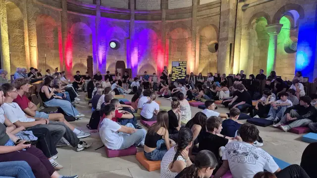 Beim Tag der Firmlinge im Speyerer Dom haben rund 150 Jugendliche ihre Erwartungen an den neuen Bischof formuliert. | Foto: Bistum Speyer