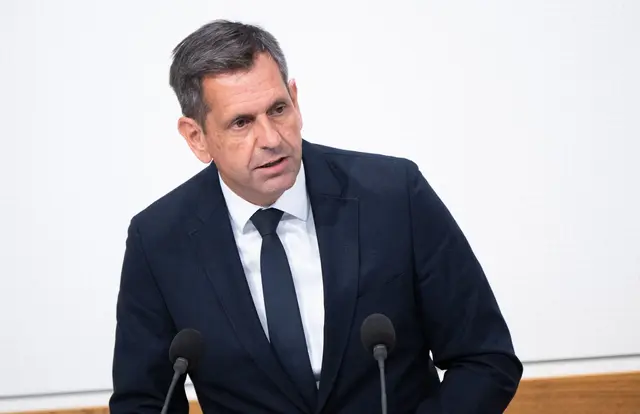 Niedersachsens Regierungschef Lies spricht sich dafür aus, Sachsen-Anhalt zunächst nicht zum Vorsitzland zu machen. | Foto: Julian Stratenschulte/dpa
