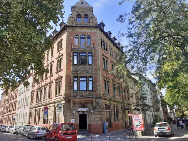 Der Anteil an verbautem Sandstein und Granit relativ zum Klinker verrät etwas darüber, wie wohlhabend der Bauherr war.  | Foto: JG