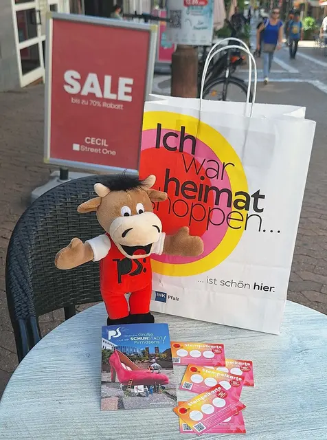 Die Heimat-shoppen-Aktionstage laden in Pirmasens vom 11. bis 13. September zum Einkaufen, Bummeln und Entdecken ein. | Foto: Stadtverwaltung Pirmasens / Maximilian Zwick; Mathias Schneider